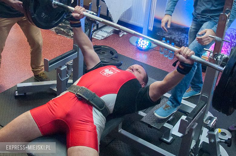 Otwarte Mistrzostwa Powiatu Średzkiego Mężczyzn w Wyciskaniu Sztangi Leżąc