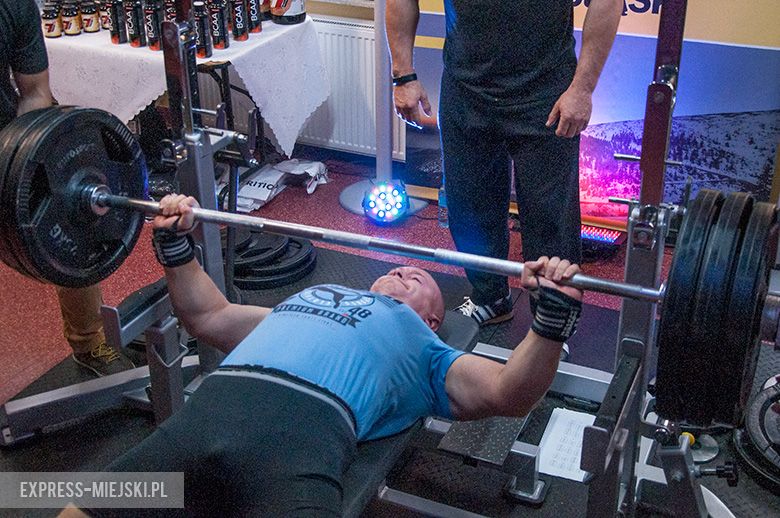 Otwarte Mistrzostwa Powiatu Średzkiego Mężczyzn w Wyciskaniu Sztangi Leżąc