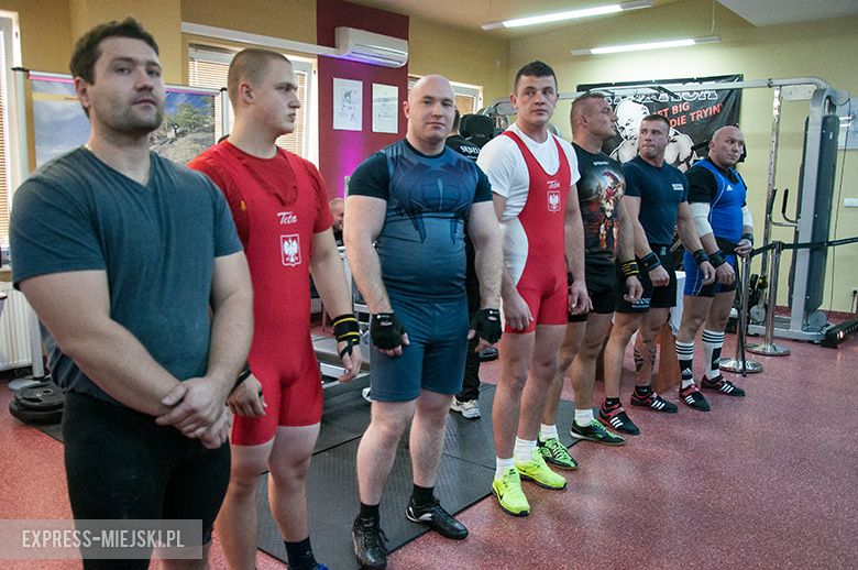 Otwarte Mistrzostwa Powiatu Średzkiego Mężczyzn w Wyciskaniu Sztangi Leżąc