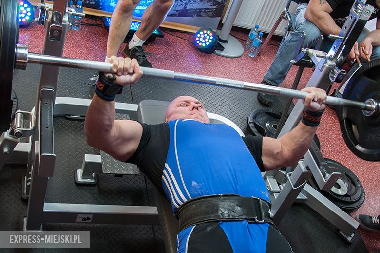 Otwarte Mistrzostwa Powiatu Średzkiego Mężczyzn w Wyciskaniu Sztangi Leżąc