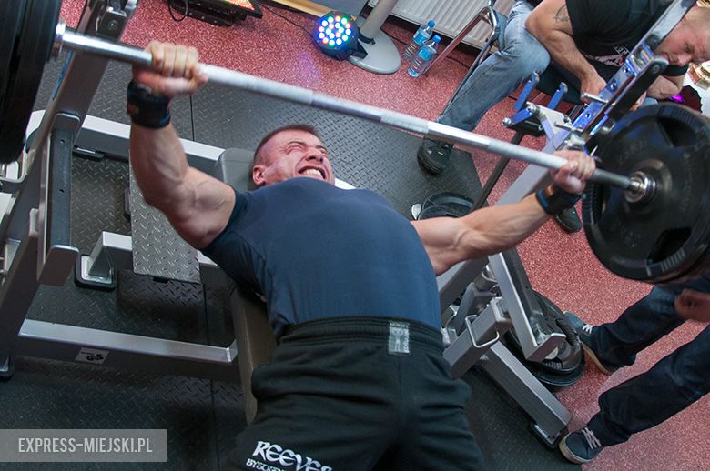 Otwarte Mistrzostwa Powiatu Średzkiego Mężczyzn w Wyciskaniu Sztangi Leżąc
