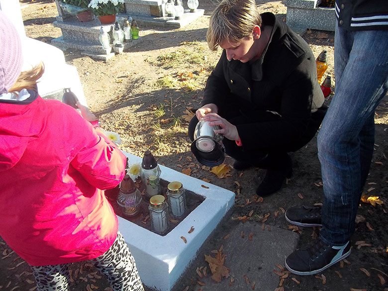 Zebrane znicze zostały zapalone 1 listopada na grobach