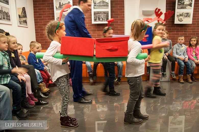 Mikołaj w średzkiej bibliotece
