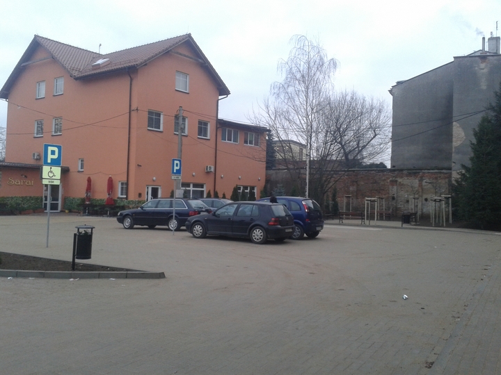 Parking przy Wrocławskiej