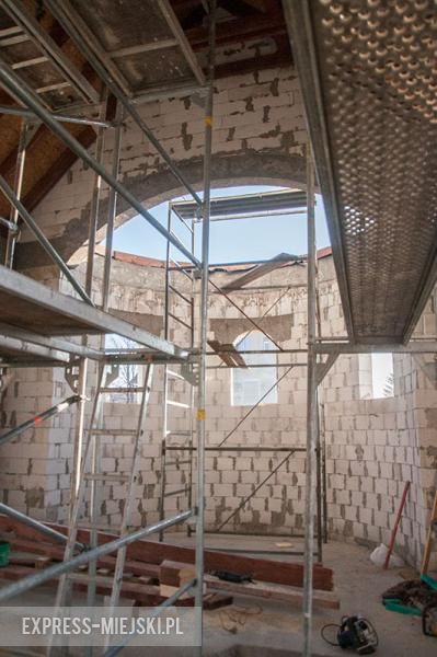 Budowa świątyni w Samborzu