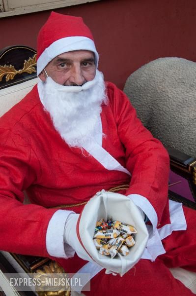 Bożonarodzeniowa instalacja w Lutyni