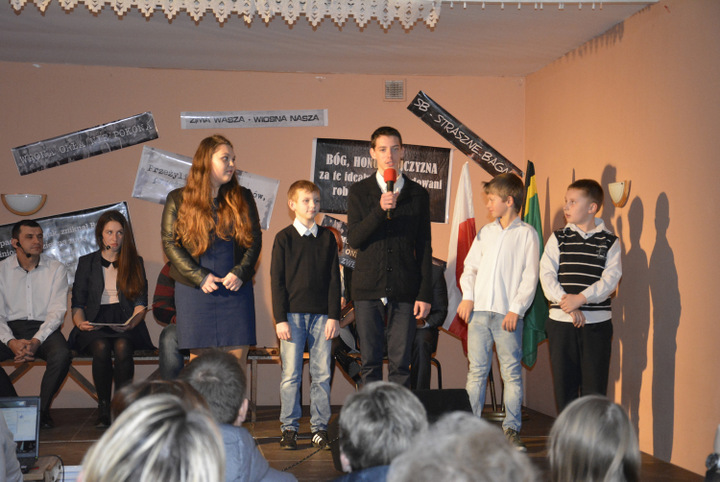 W uroczystości brało udział blisko stu gości