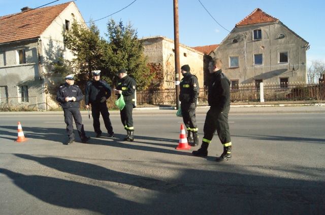 Akję przeprowadzili strażacy wraz ze średzką policją