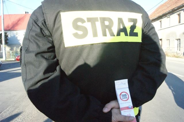 Akję przeprowadzili strażacy wraz ze średzką policją