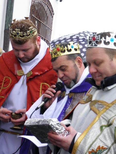 Mieszkańcy Miękini chętnie uczestniczyli w pochodzie