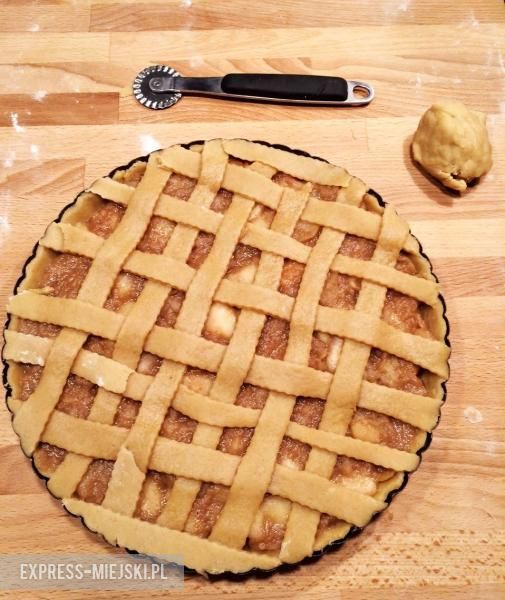 Tarta waniliowa z jabłkami