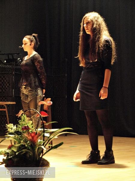 Recytacja - Karolina Puzio i Aleksandra Hojwa