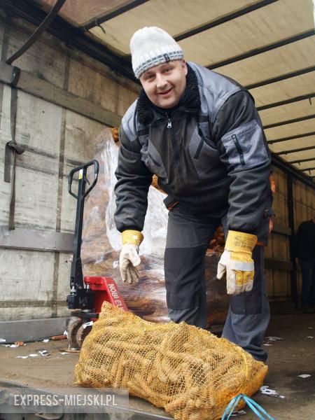 Rozdali marchew w Lutyni