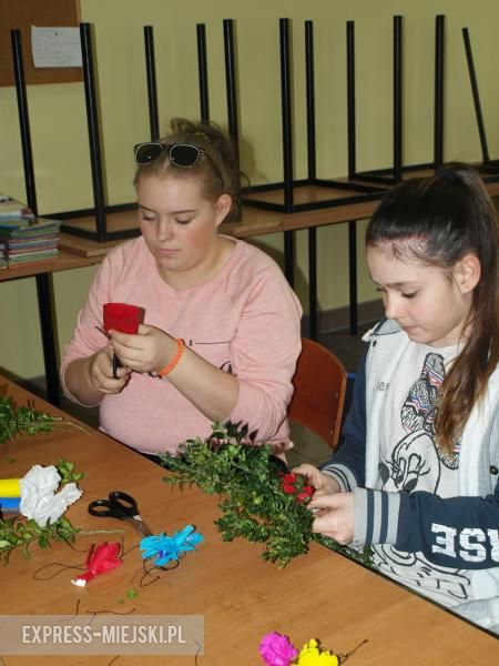 Dzieci zrobiły palmy wielkanocne