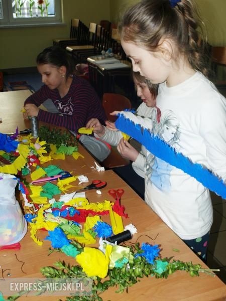 Dzieci zrobiły palmy wielkanocne