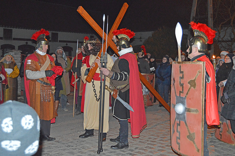 Droga krzyżowa ulicami Szczepanowa