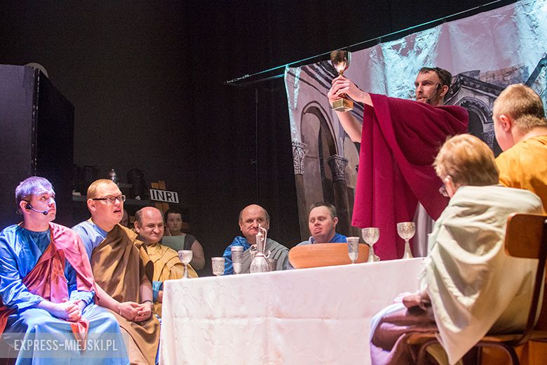 Męka Pańska w wykonaniu członków Środowiskowego Domu Samopomocy