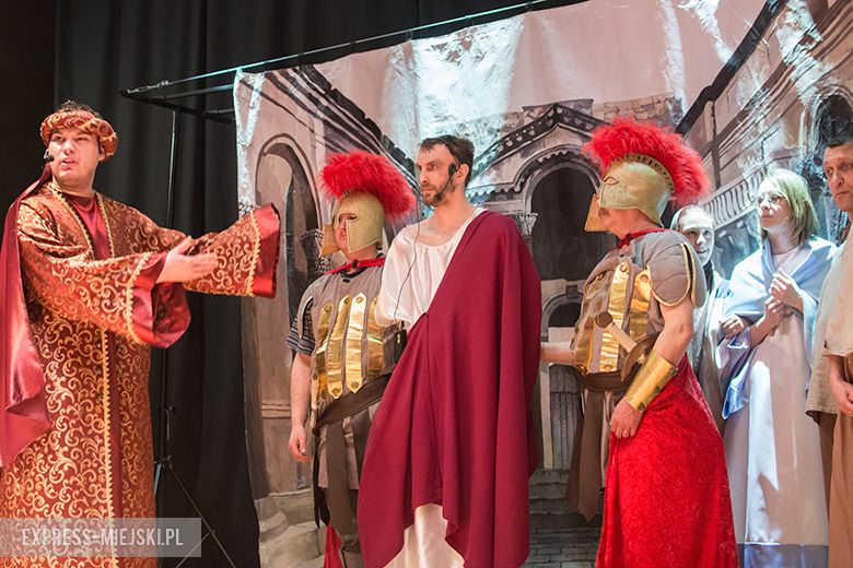 Męka Pańska w wykonaniu członków Środowiskowego Domu Samopomocy