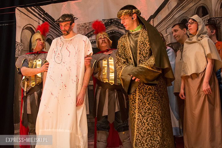 Męka Pańska w wykonaniu członków Środowiskowego Domu Samopomocy