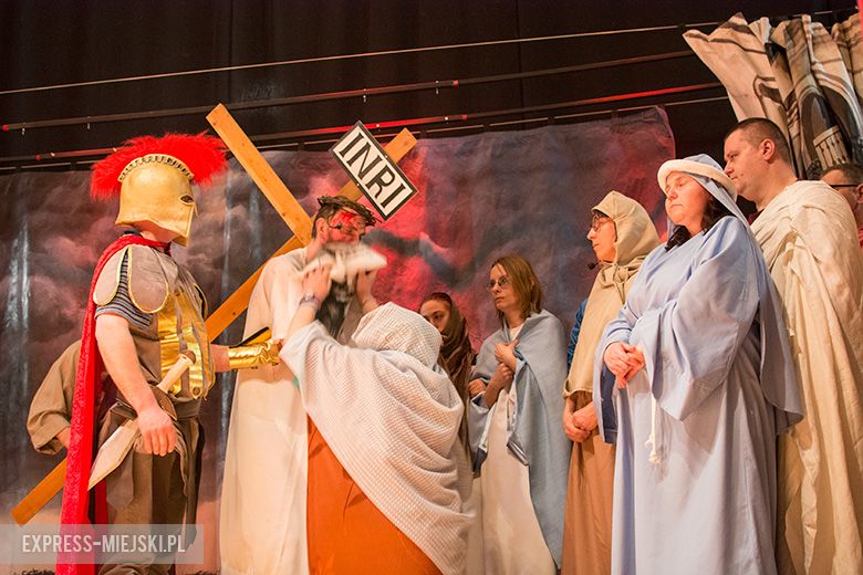 Męka Pańska w wykonaniu członków Środowiskowego Domu Samopomocy