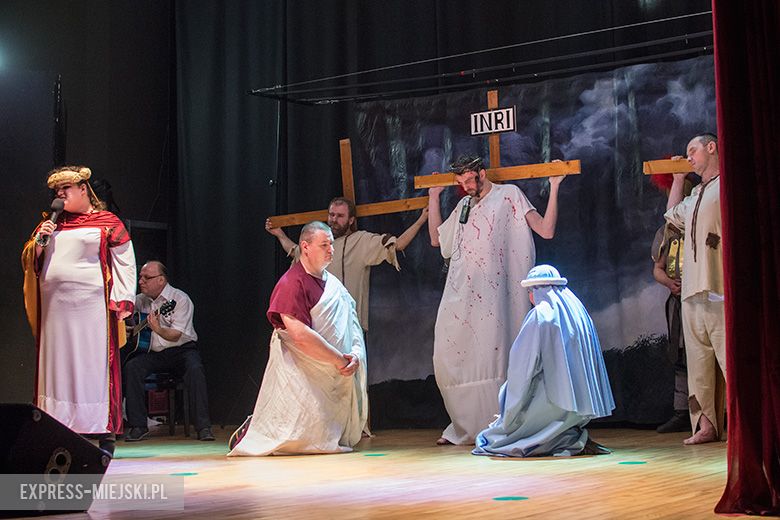Męka Pańska w wykonaniu członków Środowiskowego Domu Samopomocy