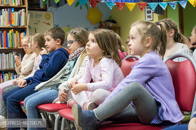 Noc z Andersenem w bibliotece