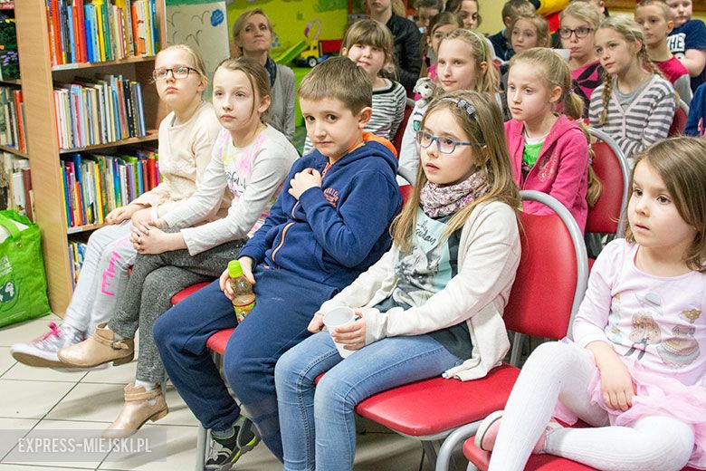 Noc z Andersenem w bibliotece