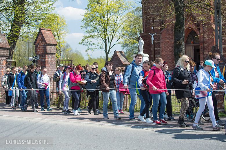Pielgrzymka z Malczyc do Środy Śląskiej - postój w Szczepanowie