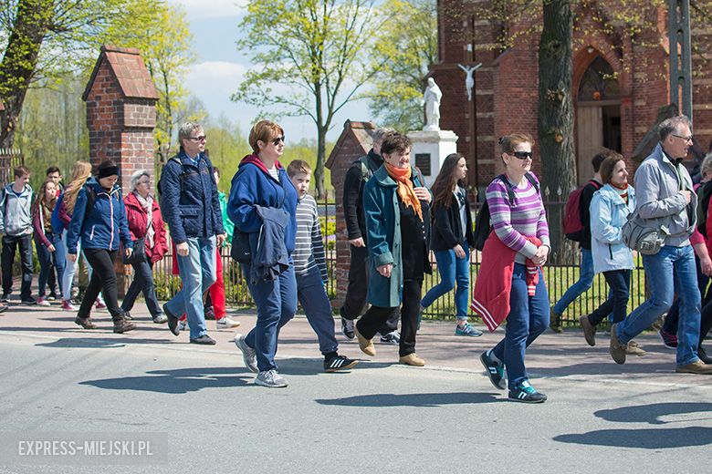 Pielgrzymka z Malczyc do Środy Śląskiej - postój w Szczepanowie