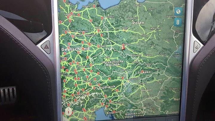 Tesla w Kostomłotach