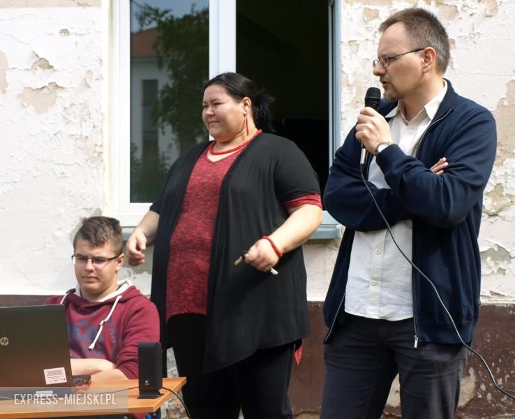 Czytanie książek w LO