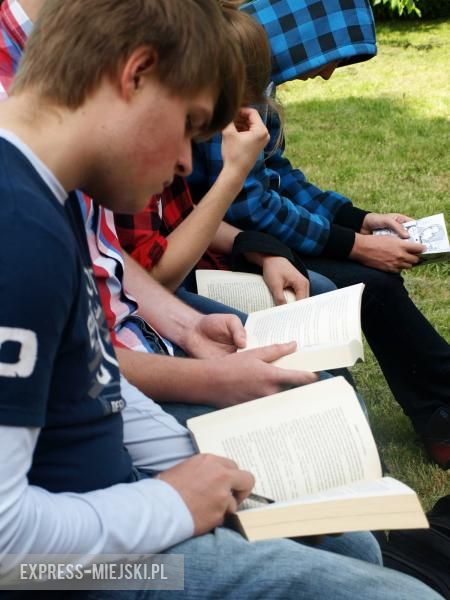 Czytanie książek w LO