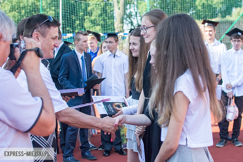 Zakończenie roku szkolnego w gimnazjum w Środzie Śląskiej