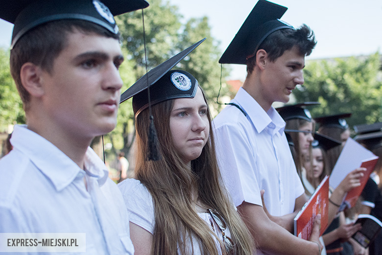 Zakończenie roku szkolnego w gimnazjum w Środzie Śląskiej