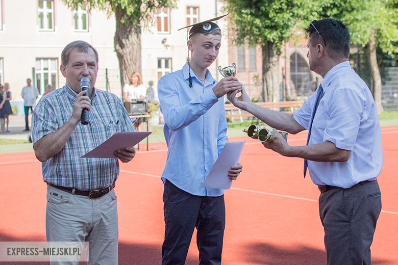 Zakończenie roku szkolnego w gimnazjum w Środzie Śląskiej