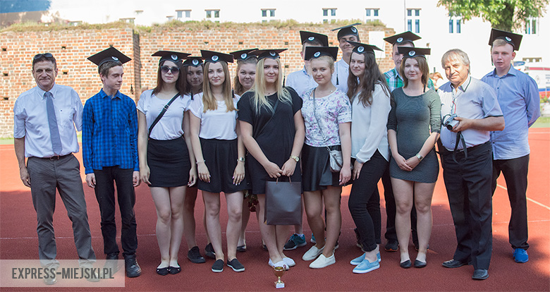 Zakończenie roku szkolnego w gimnazjum w Środzie Śląskiej