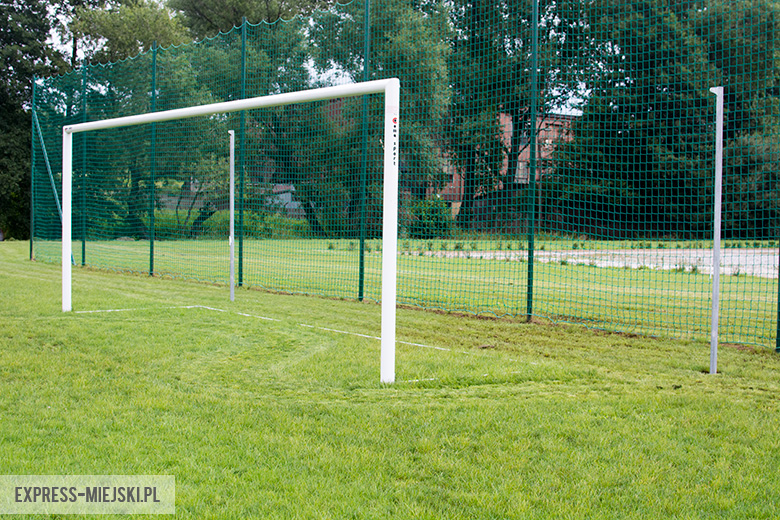 Boisko w Ciechowie
