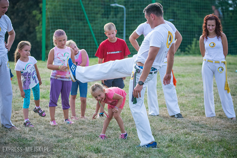 Letni piknik przy średzkim basenie