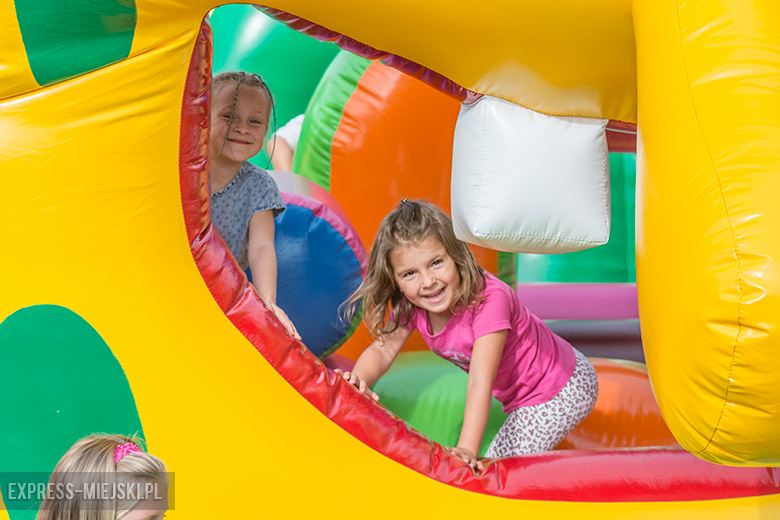 Letni piknik przy średzkim basenie