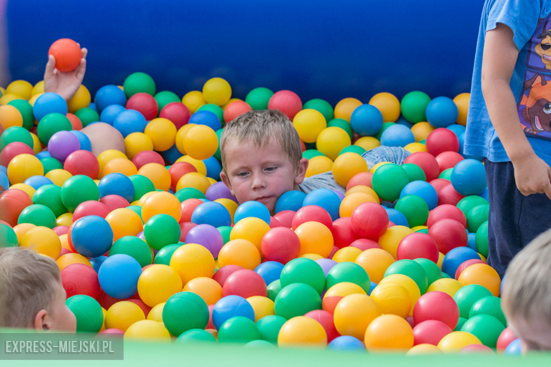 Letni piknik przy średzkim basenie