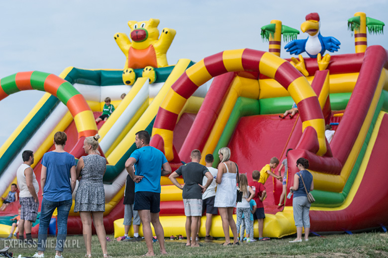 Letni piknik przy średzkim basenie