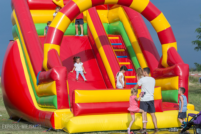 Letni piknik przy średzkim basenie