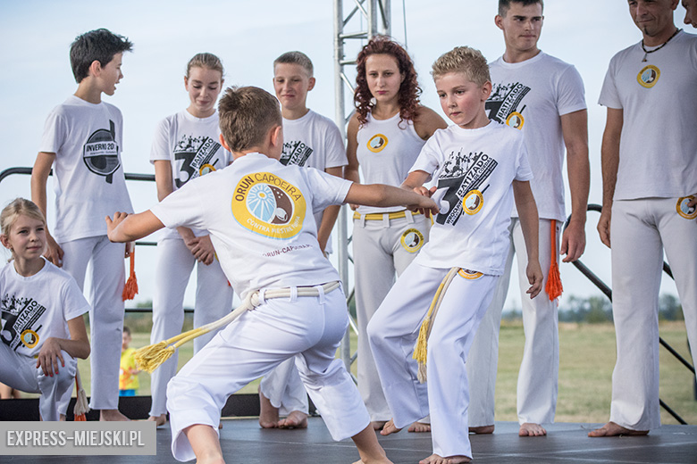 Letni piknik przy średzkim basenie