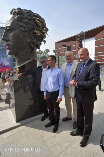 Głowa Orfeusza ku czci dzieła