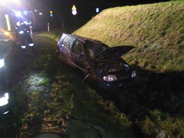 Dachowanie auta na autostradzie A4