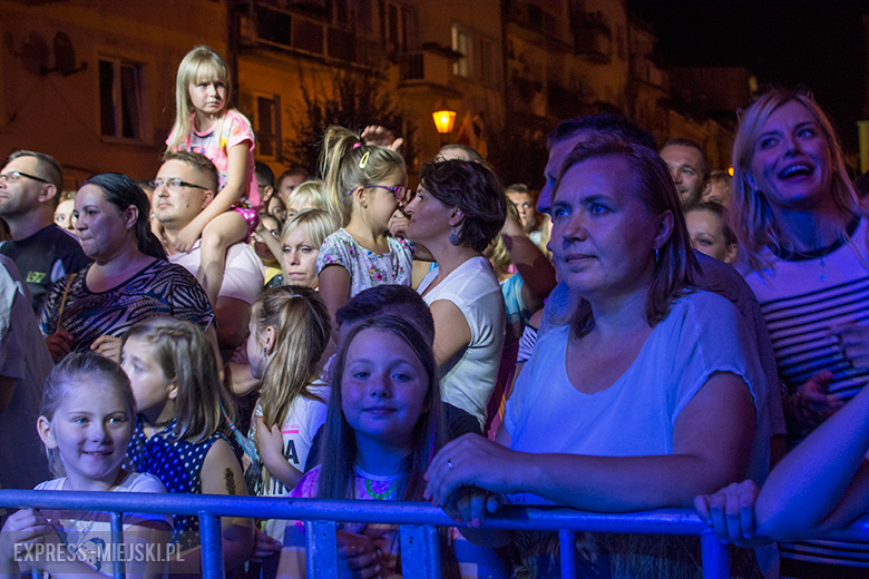 Sobota w Święto Wina w Mieście Skarbów - koncert Poparzeni Kawą Trzy
