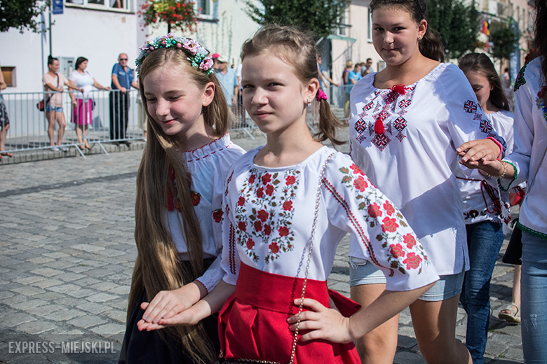 Niedziela - w Święto Wina w Mieście Skarbów