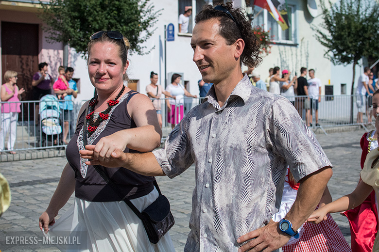 Niedziela - w Święto Wina w Mieście Skarbów