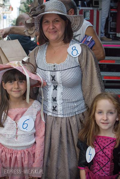 Niedziela - w Święto Wina w Mieście Skarbów