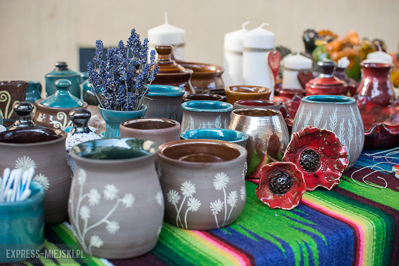 Niedziela - w Święto Wina w Mieście Skarbów